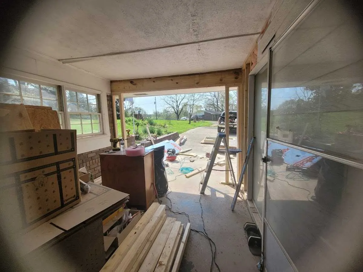 Air movers and dehumidifier for Water Mitigation Services in Shenango